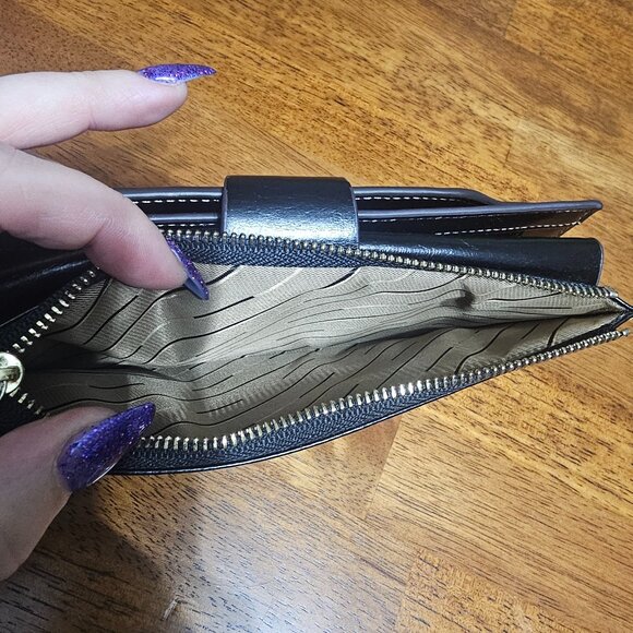 RFID Blocking Black Wallet - Picture 7 of 12